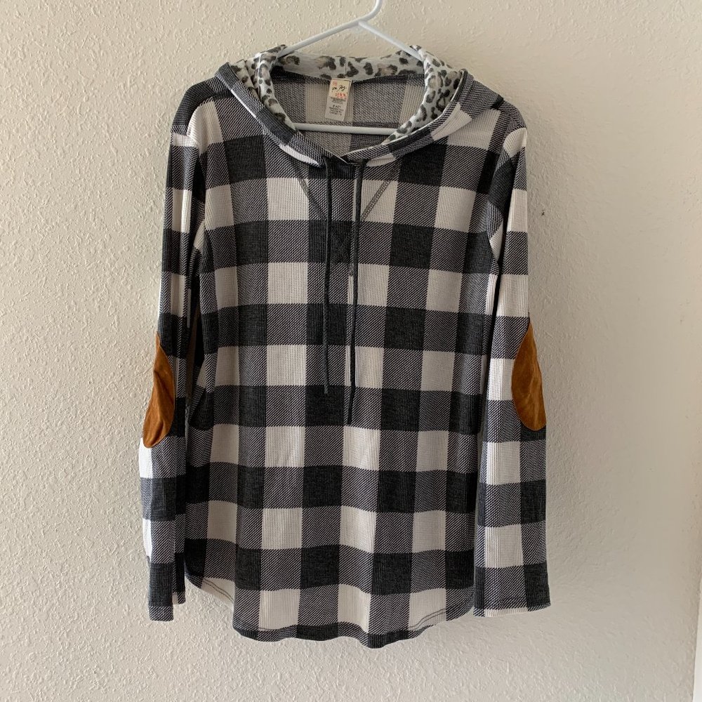 NWOT Plaid 7th Ray Hoodie, L